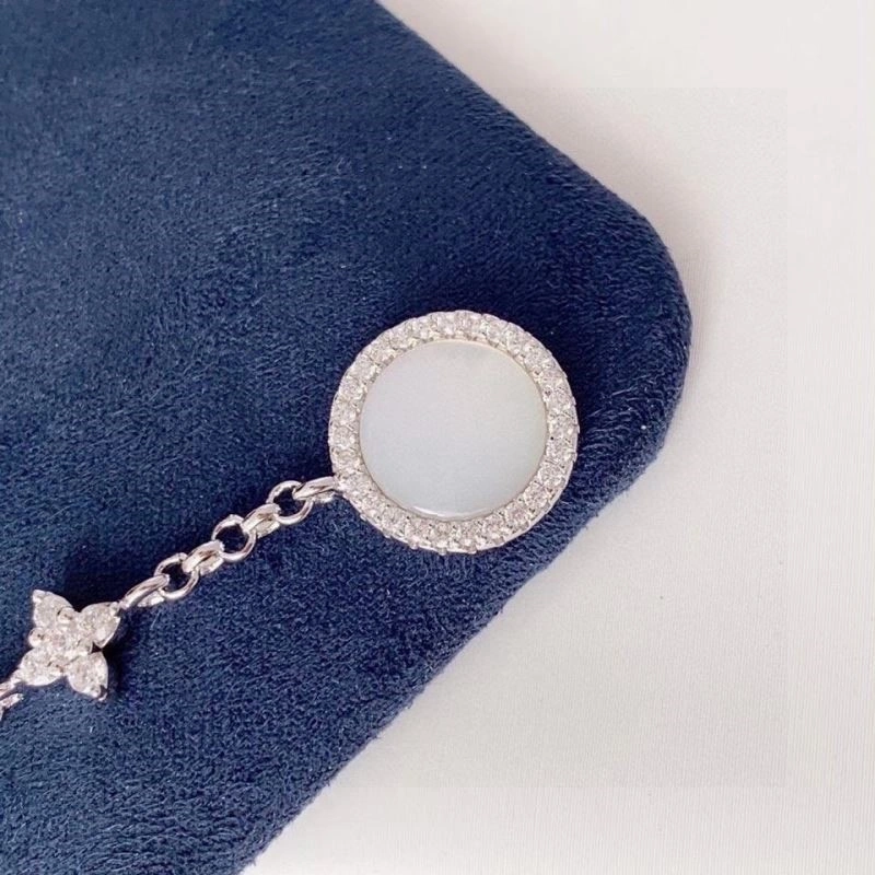 Apm Earrings Lightweight 214899