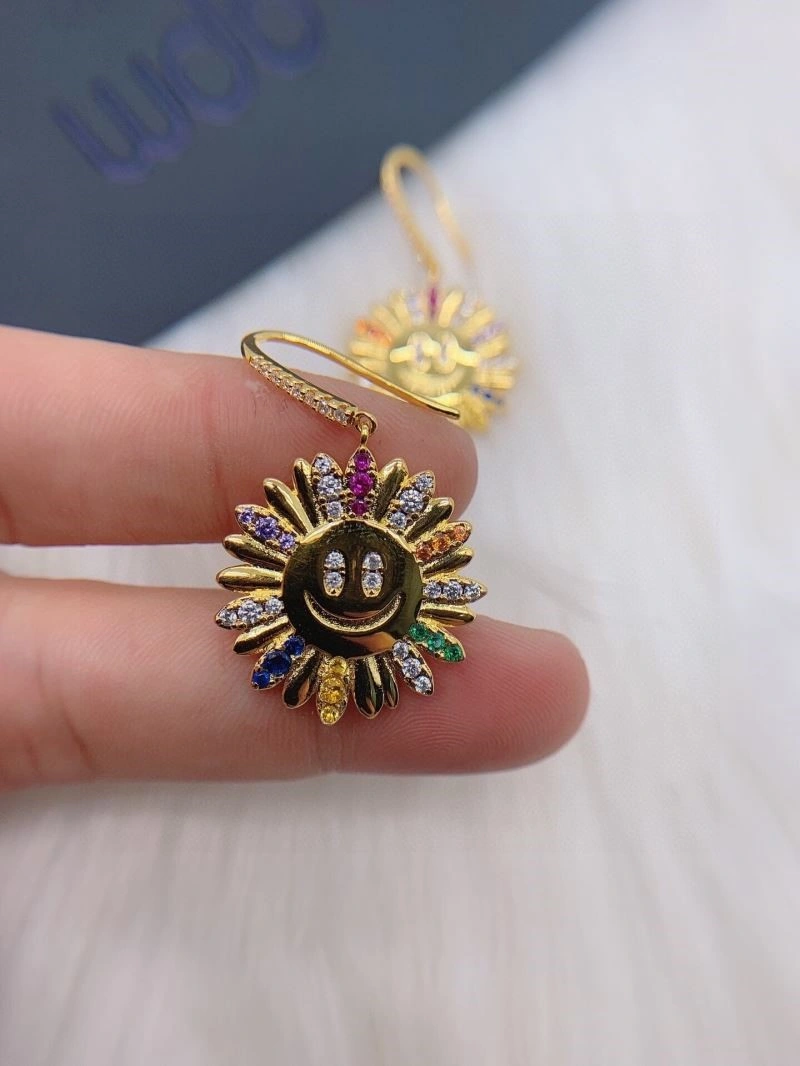 Comfortable Apm Earrings 214871