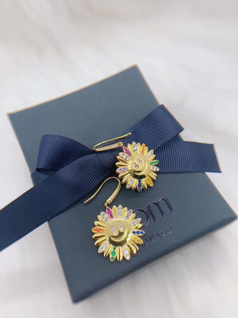 Comfortable Apm Earrings 214871