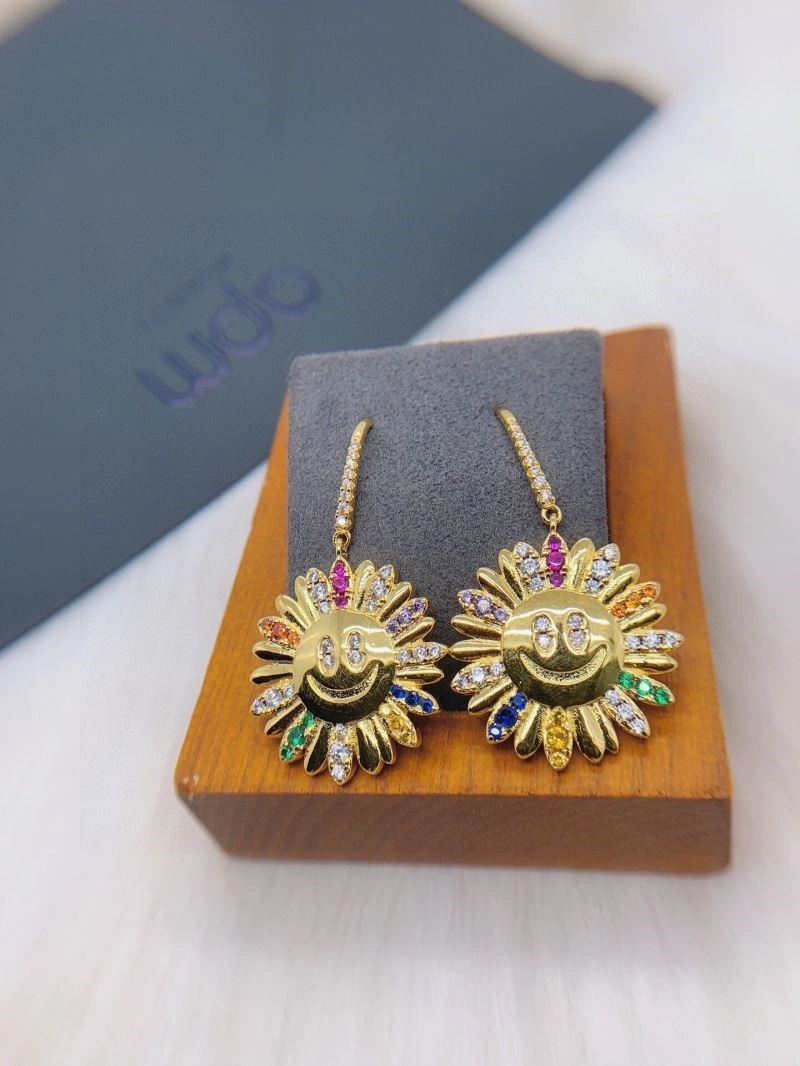 Comfortable Apm Earrings 214871