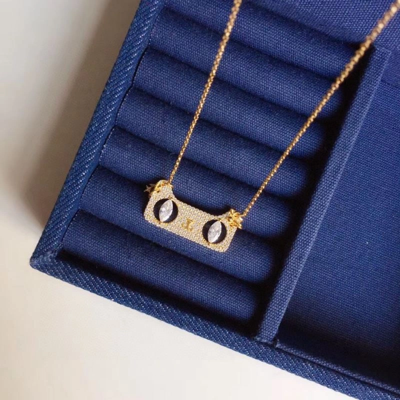 HighQuality Apm Necklaces 215398