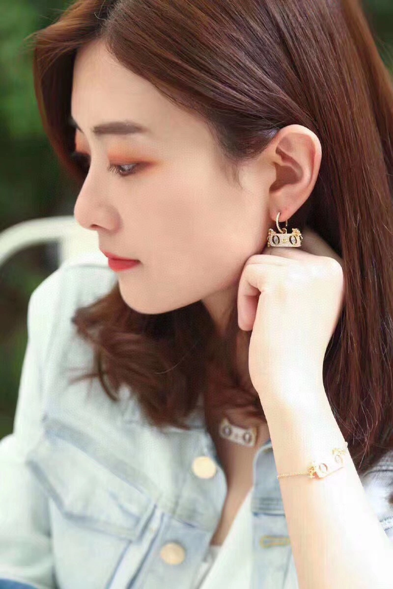 HighQuality Apm Necklaces 215398