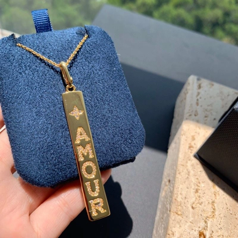 Apm Necklaces Durable 215189