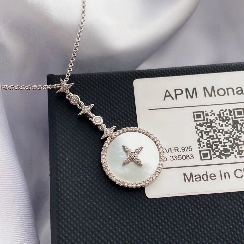 Snug Apm Necklaces 215187