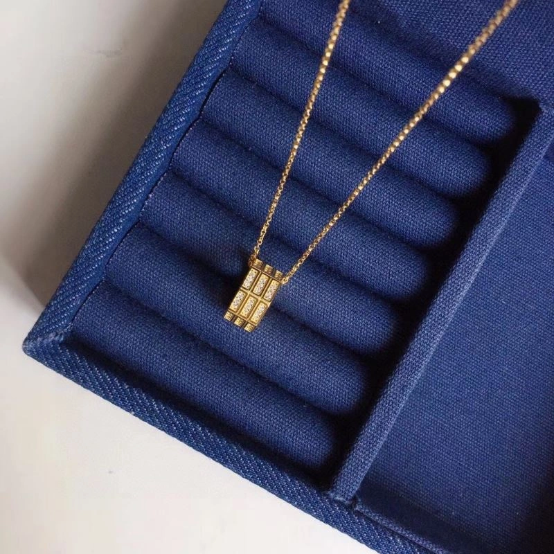 Apm Necklaces Sporty 215202