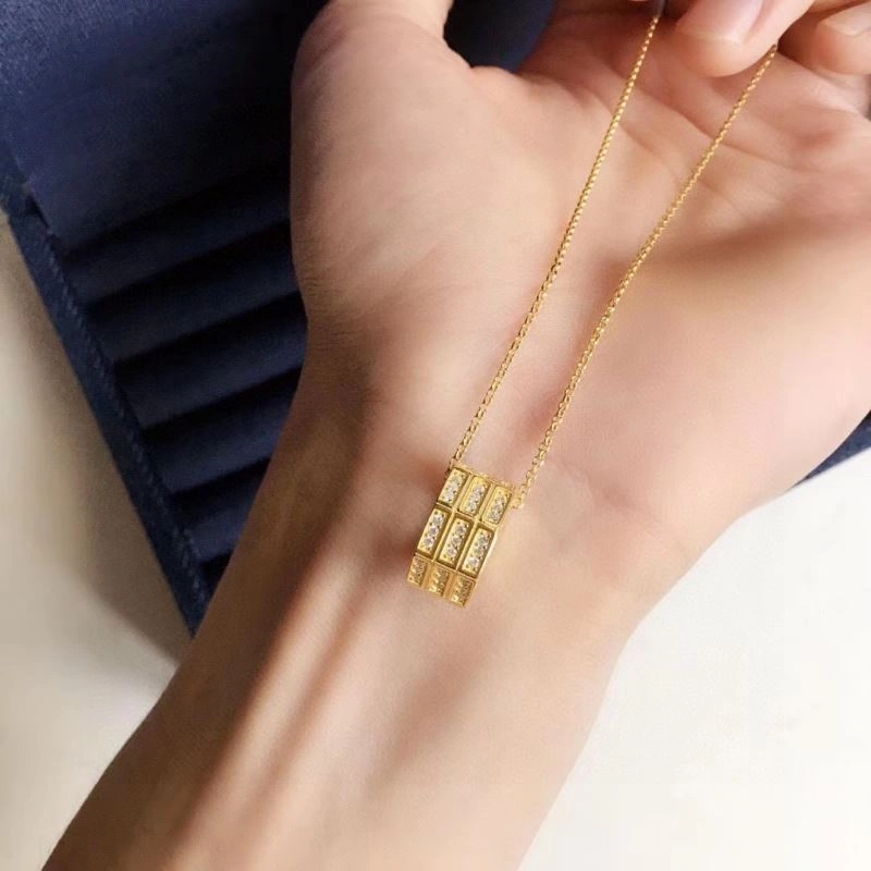 Apm Necklaces Sporty 215202