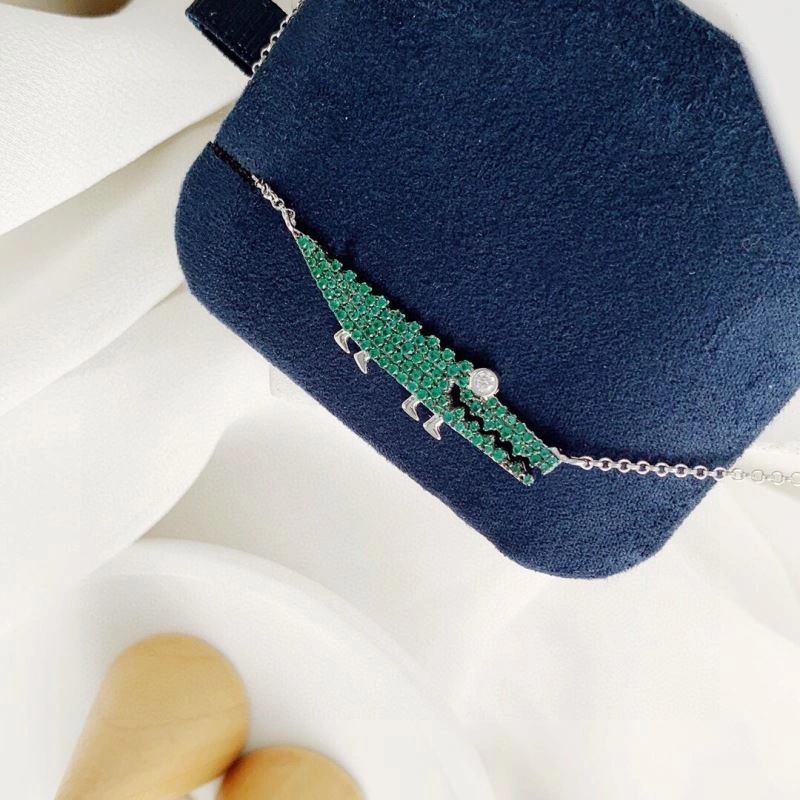 Apm Necklaces TopPick 215168