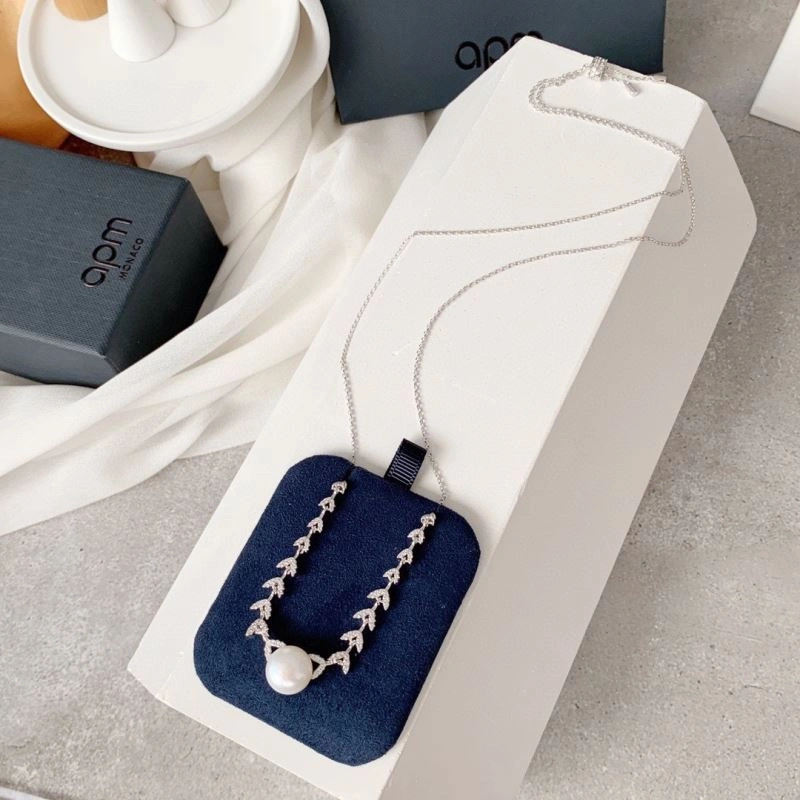 Apm Necklaces TopPick 215167