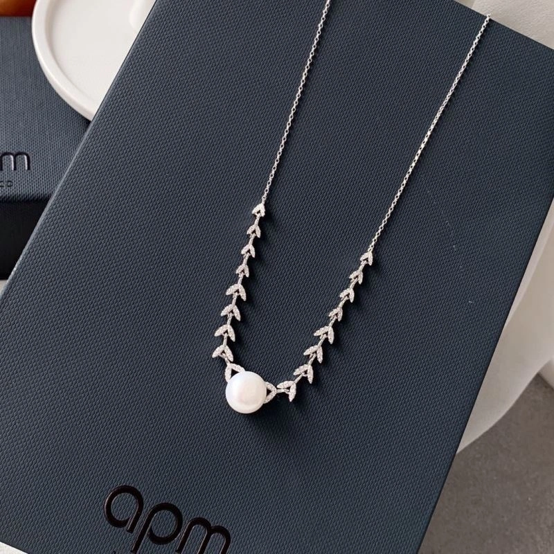 Apm Necklaces TopPick 215167