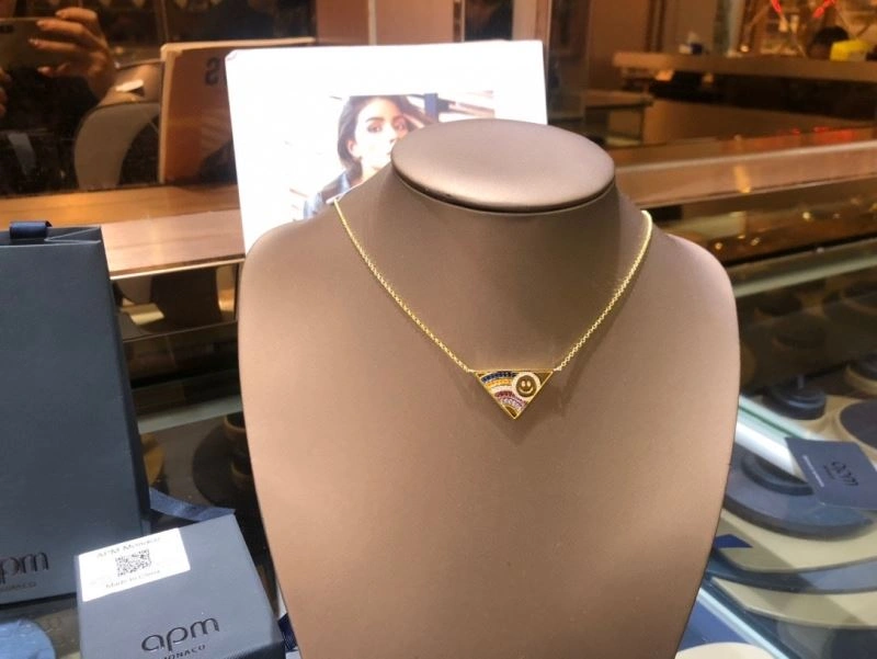 SunProtective Apm Necklaces 215175