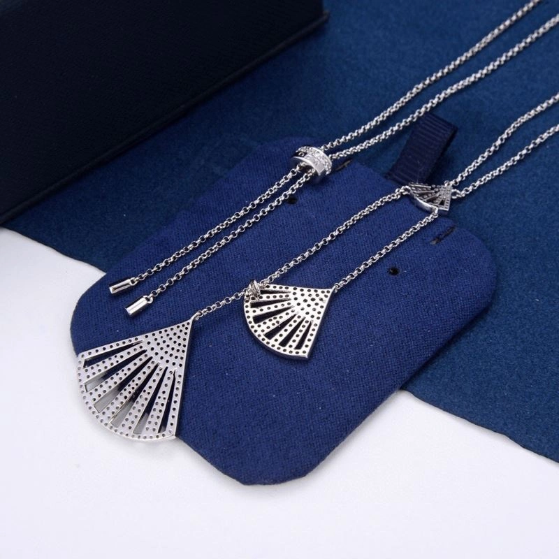 Fashionable Apm Necklaces 215150