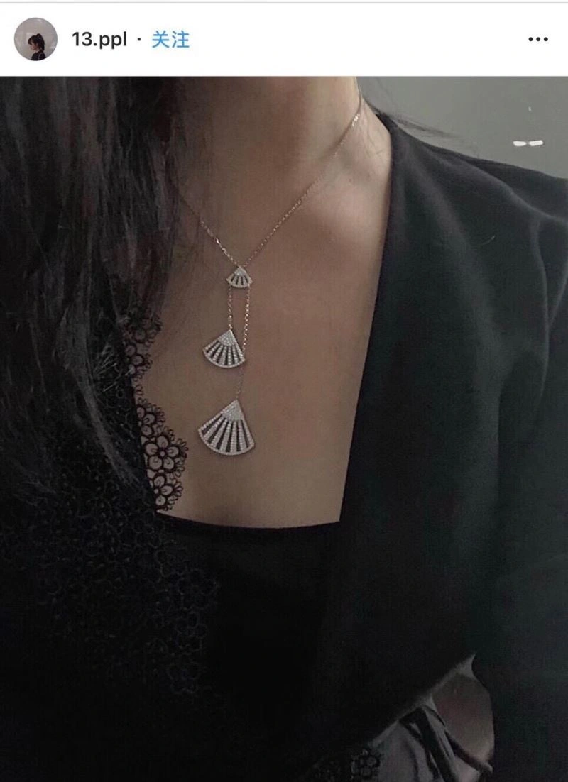 Fashionable Apm Necklaces 215150