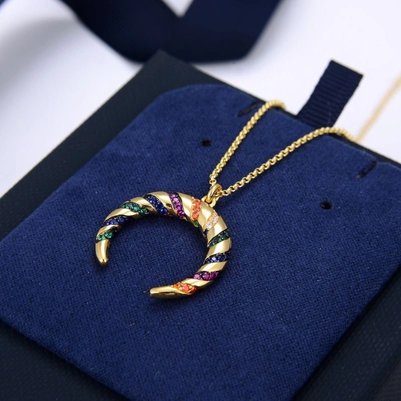 Apm Necklaces Versatile 215154