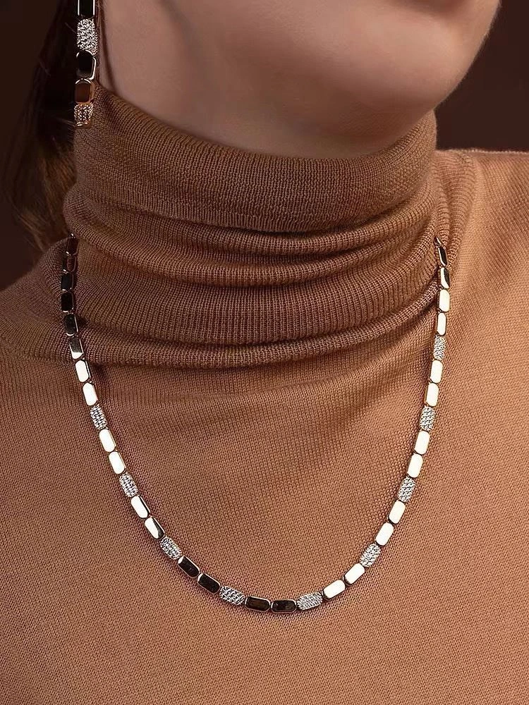 Apm Necklaces EasyMatch 215079