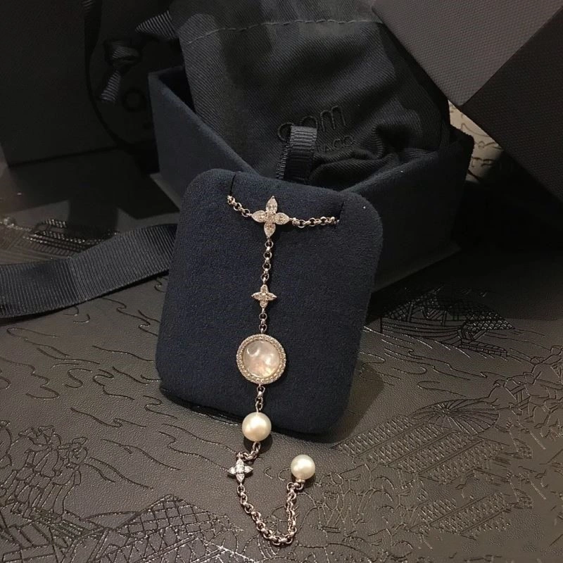 Apm Necklaces FreshLook 214993