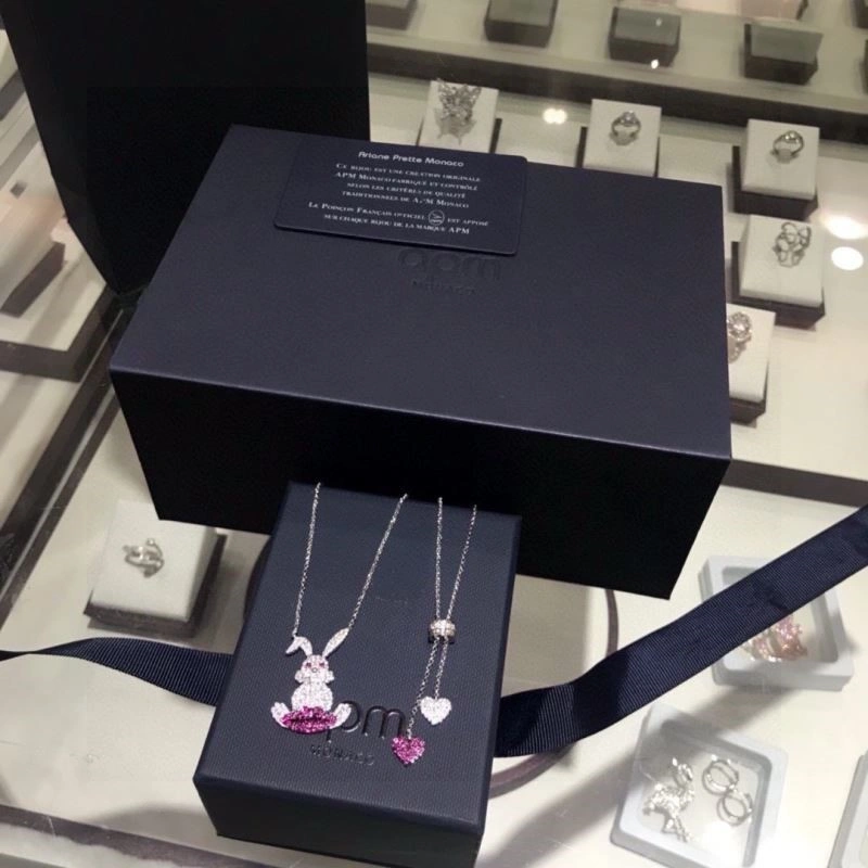 WaterResistant Apm Necklaces 215009