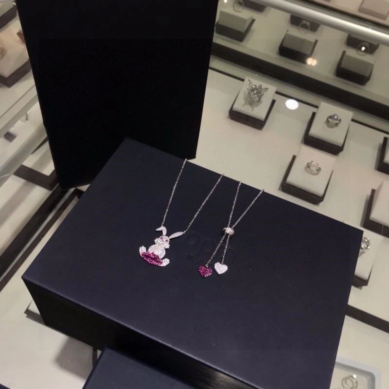 WaterResistant Apm Necklaces 215009