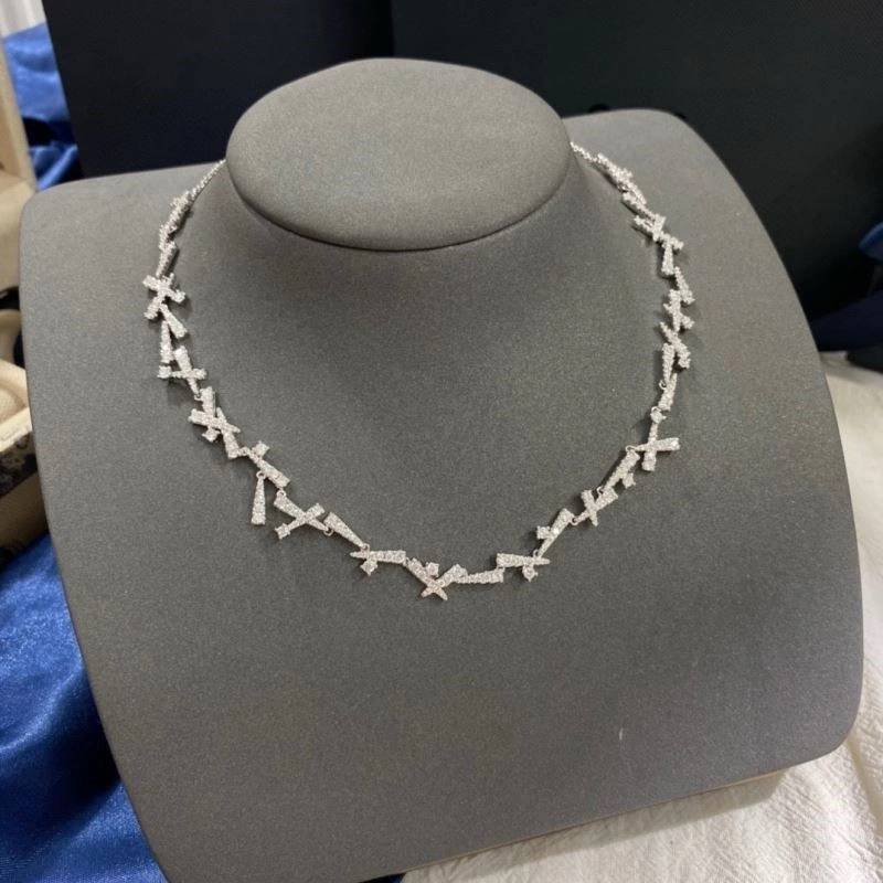 Apm Necklaces MoistureWicking 214982