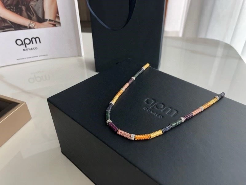 Apm Necklaces Lightweight 214969