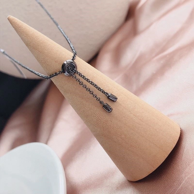 Apm Necklaces MoistureWicking 214964