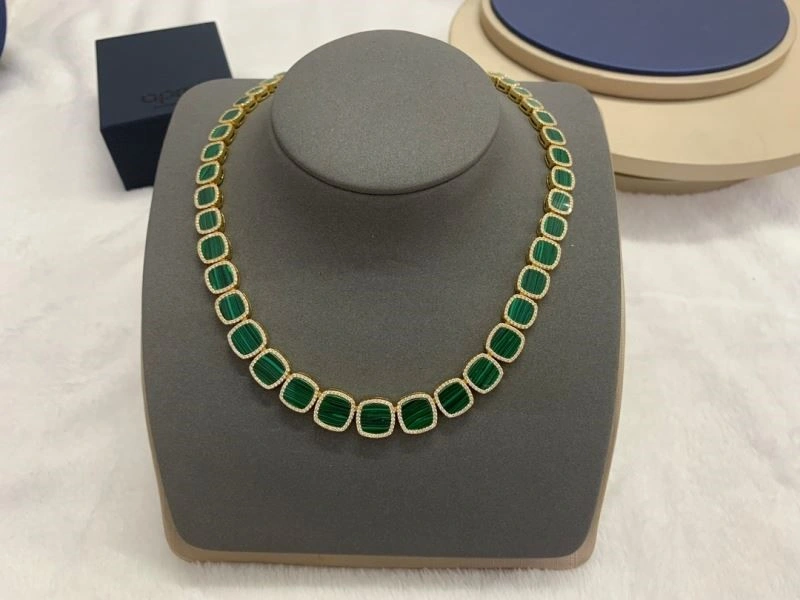 Apm Necklaces Bright 214868