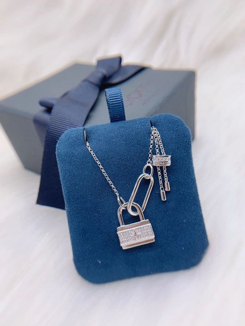 FashionForward Apm Necklaces 214863