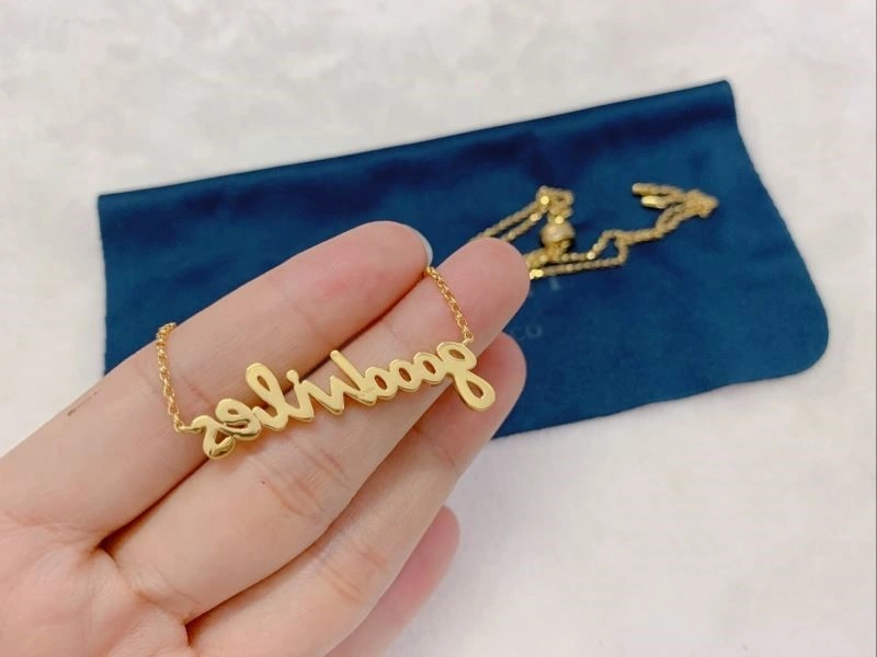 Apm Necklaces Lightweight 214857
