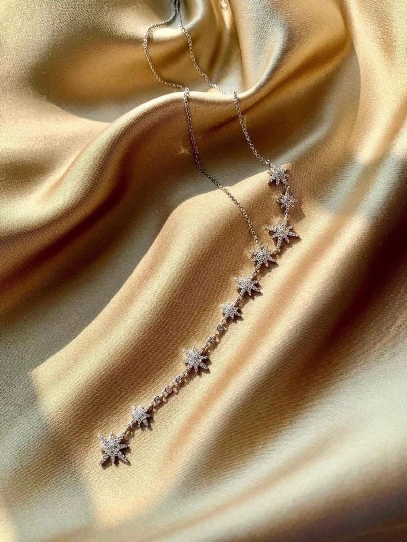 Apm Necklaces Elegant 214860