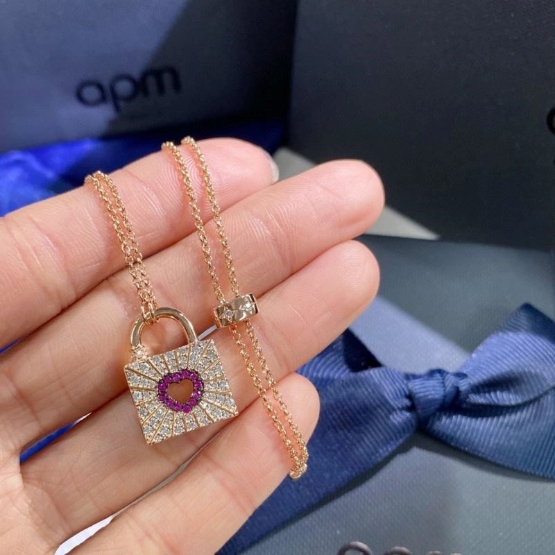 Apm Necklaces SoftTouch 214852