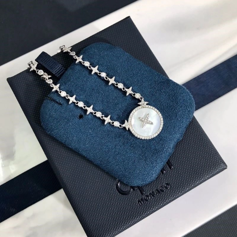 Unique Apm Necklaces 214851