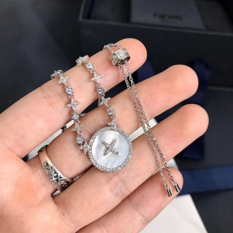 Unique Apm Necklaces 214851