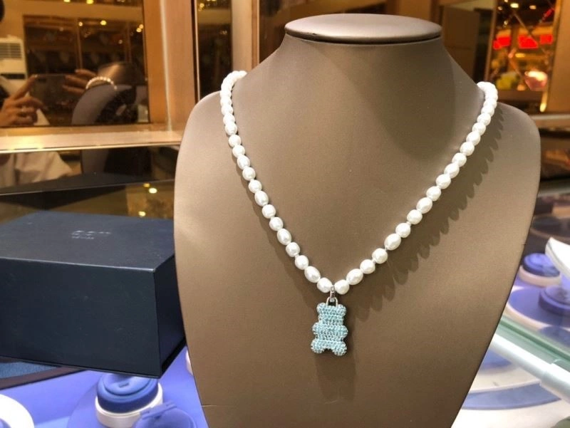 Apm Necklaces Bright 214834
