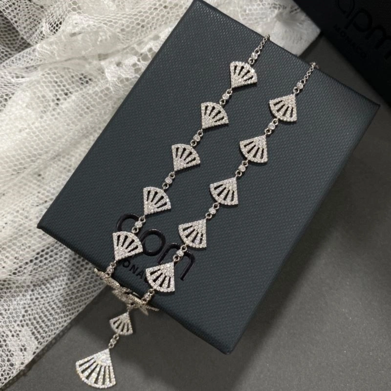 Soft Apm Necklaces 214840