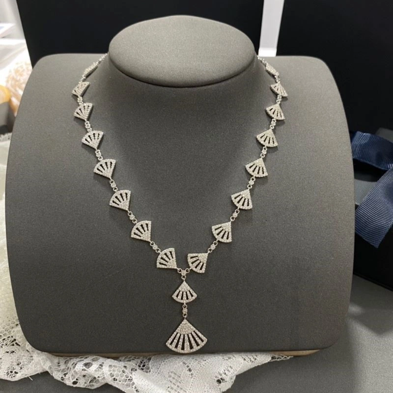 Soft Apm Necklaces 214840