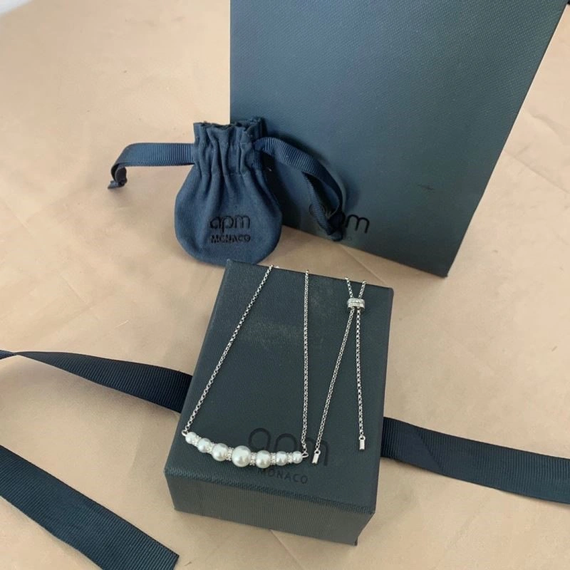 Apm Necklaces Tailored 214841