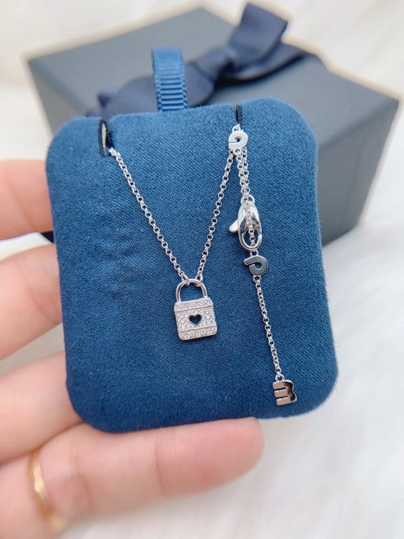 Apm Necklaces Supportive 214763
