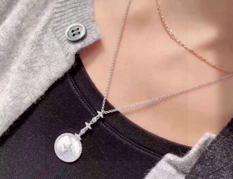 RelaxedFit Apm Necklaces 214761