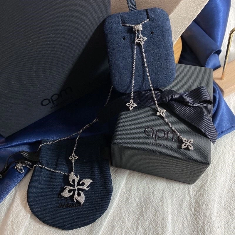 Apm Necklaces Lightweight 214747