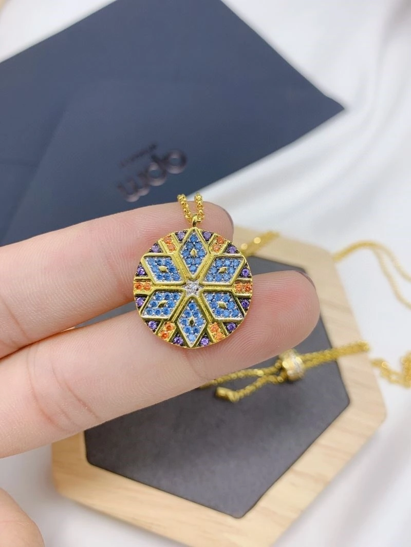 Apm Necklaces Tailored 214755