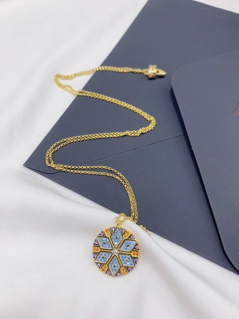 Apm Necklaces Tailored 214755