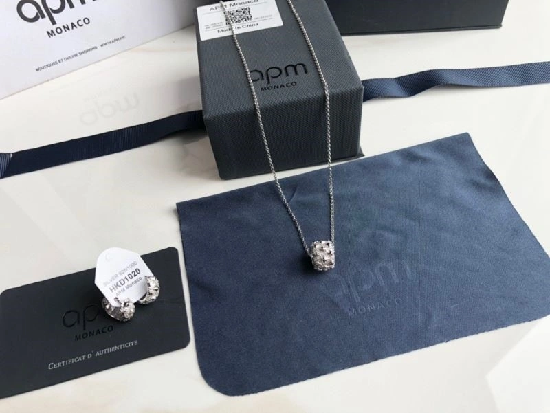 Apm Necklaces Sophisticated 214749