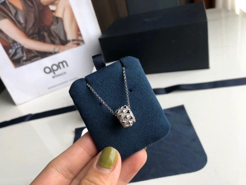 Apm Necklaces Sophisticated 214749