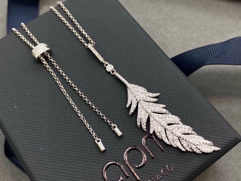 Supportive Apm Necklaces 214765
