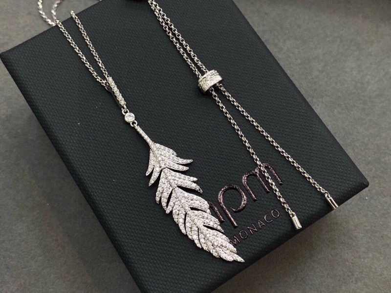 Supportive Apm Necklaces 214765