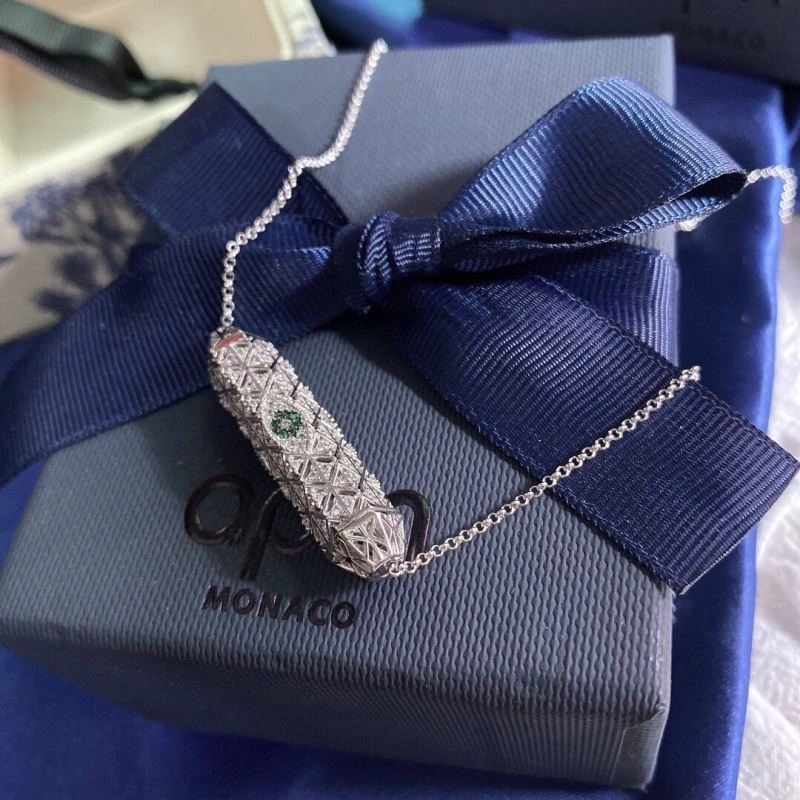 Apm Necklaces Elegant 214766
