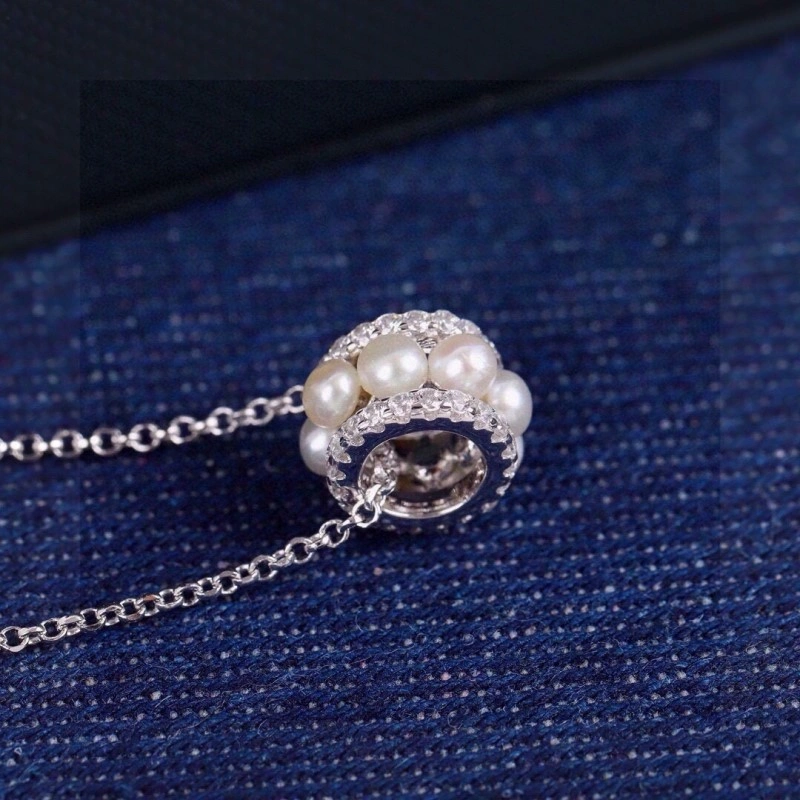 Apm Necklaces Practical 214709