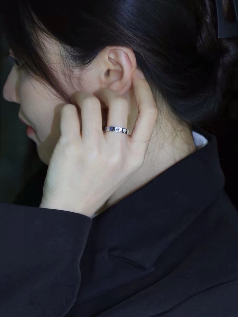 Sleek Apm Rings 214733
