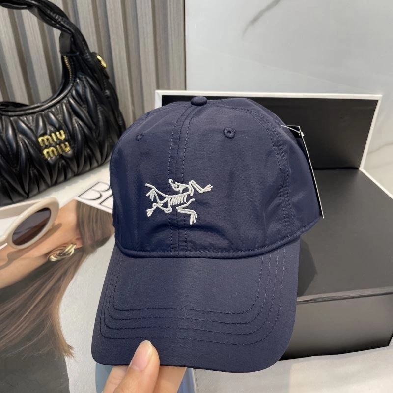 TechFriendly Arcteryx Caps 260915