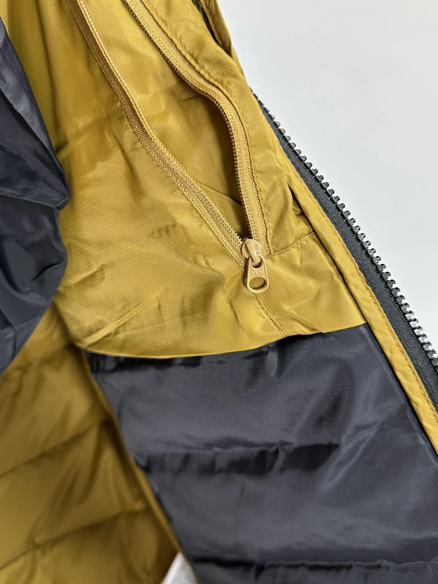 Arcteryx Down Jackets Stylish 165099