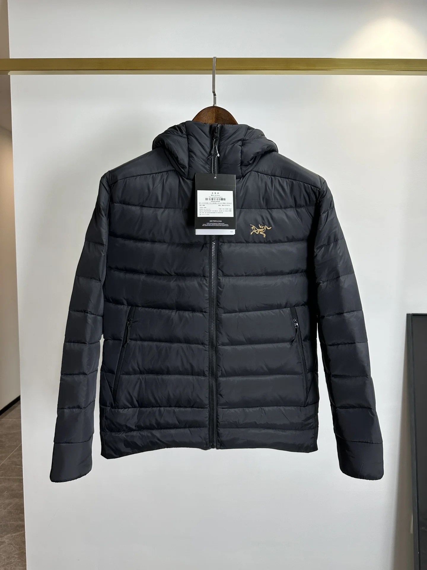 Trendsetting Arcteryx Down Jackets 165096